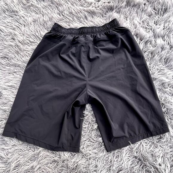 Nike Live Strong Vented Pull On Drawstring Pocket Shorts Mens L Lightweight - Picture 3 of 5